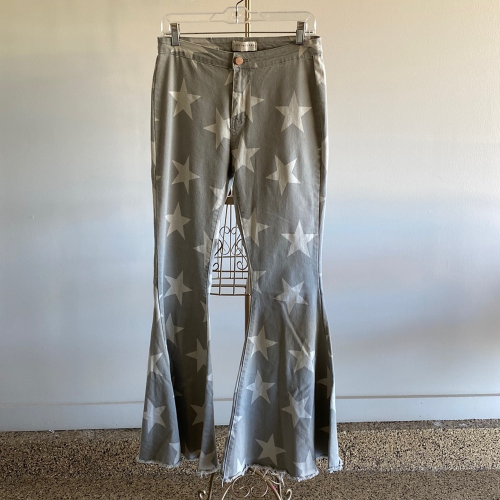 Star bell bottom Jeans